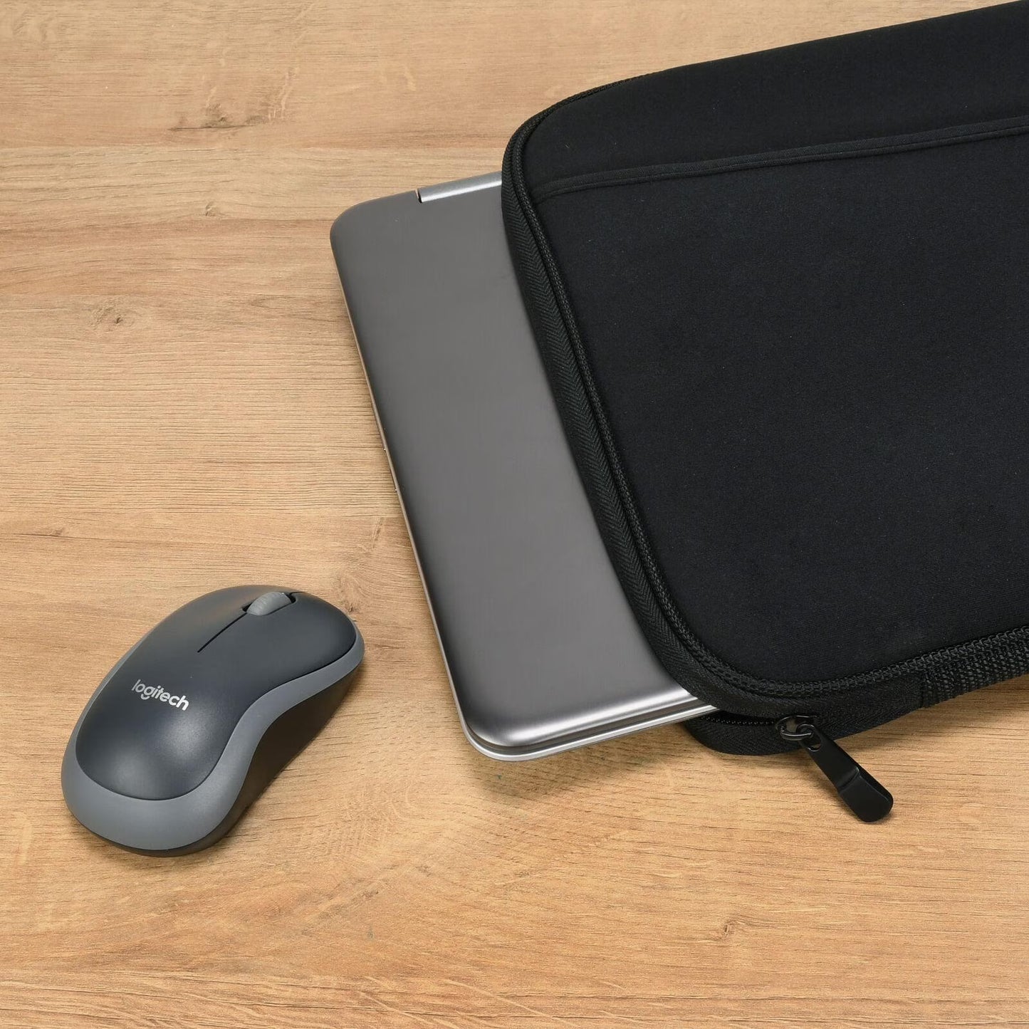 Logitech M185 Mouse 16" Sleeve